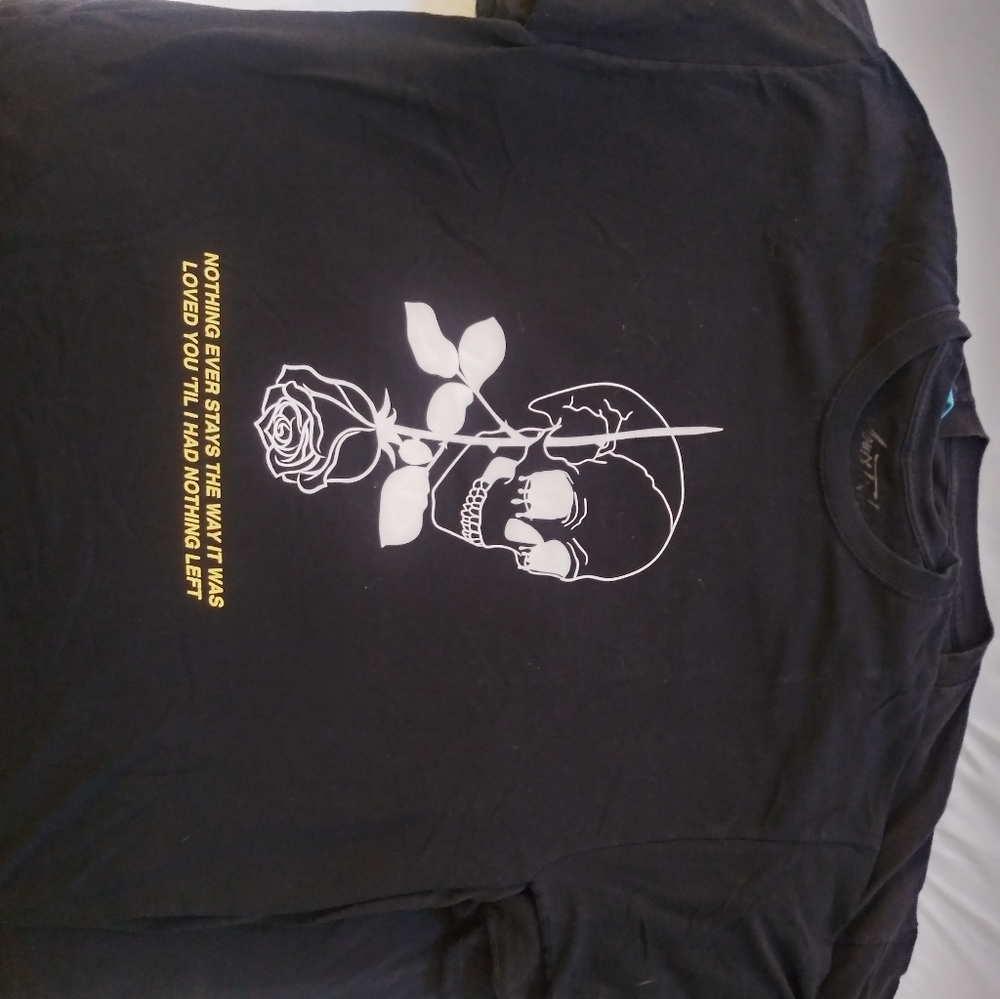 Clothes - Picture 8 of 16